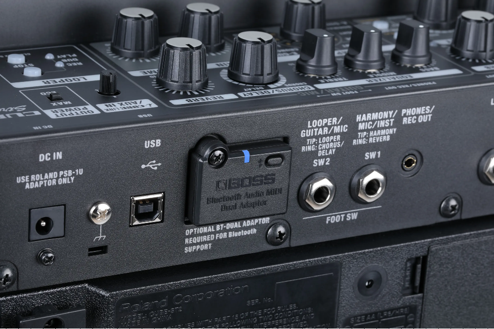 Boss CUBE ST2 2x6.5" 10-watt Battery Powered Combo Amp / Note: Boss BT-Dual - Bluetooth Audio MIDI Dual Adapter Sold Separately